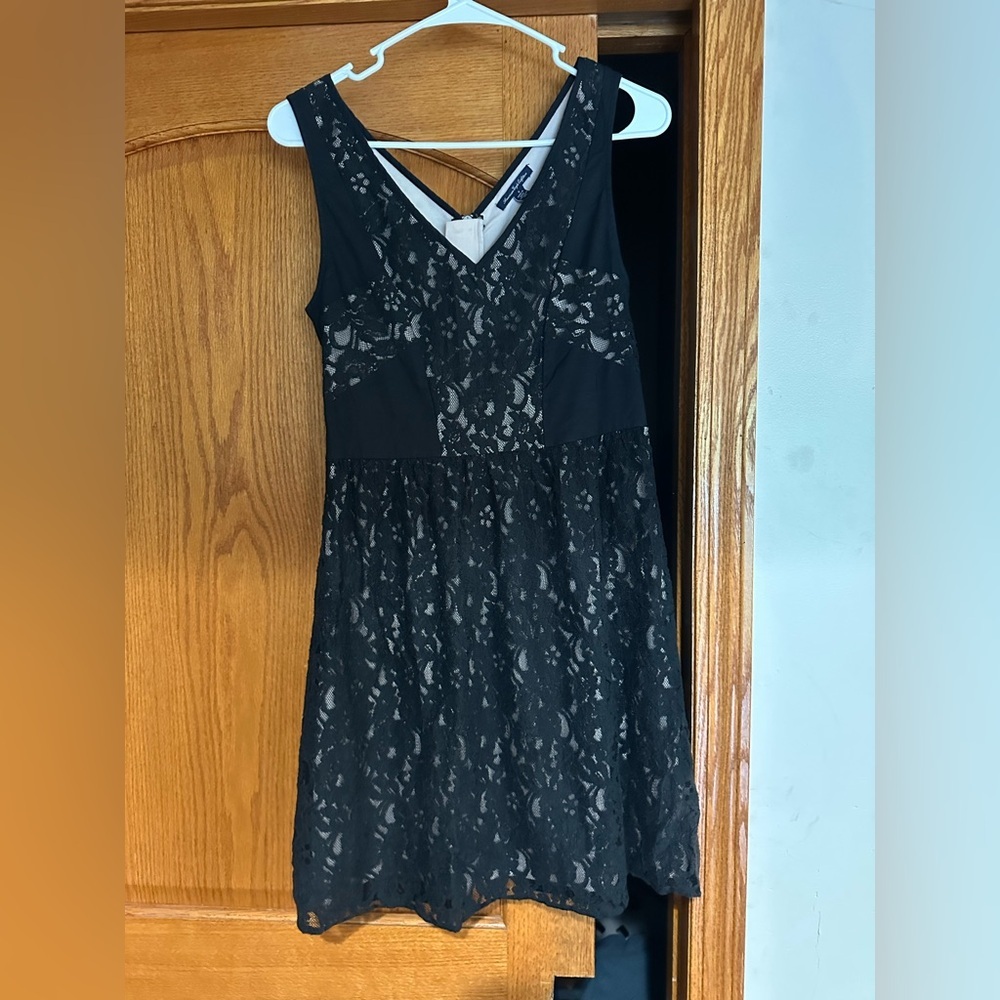 NWOT: American Eagle Outfitters Black and Cream Lace Overlay Dress